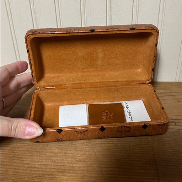 New MCM Sunglasses Case - Picture 4 of 4